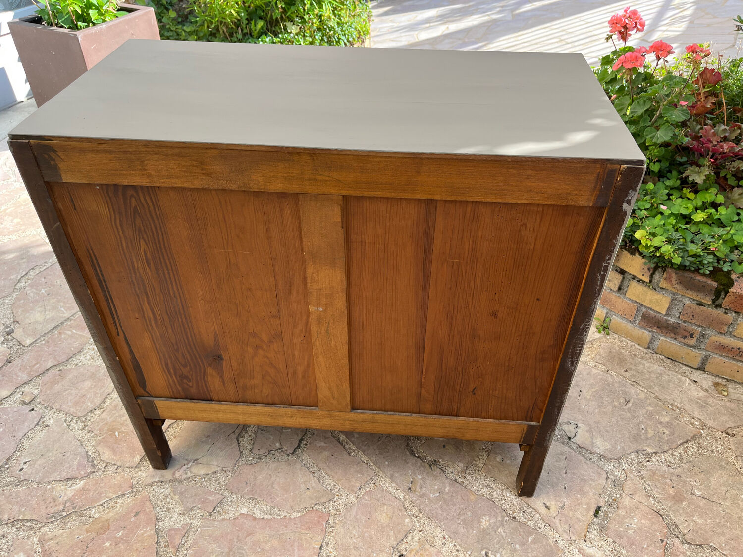 Wooden art deco chest of drawers