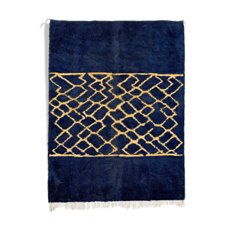 Tapis marocain moderne bleu foncé