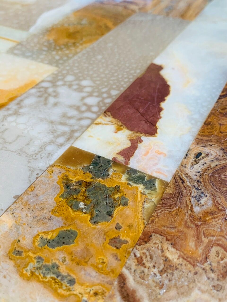 Vintage coffee table in marble and onyx circa 60/70