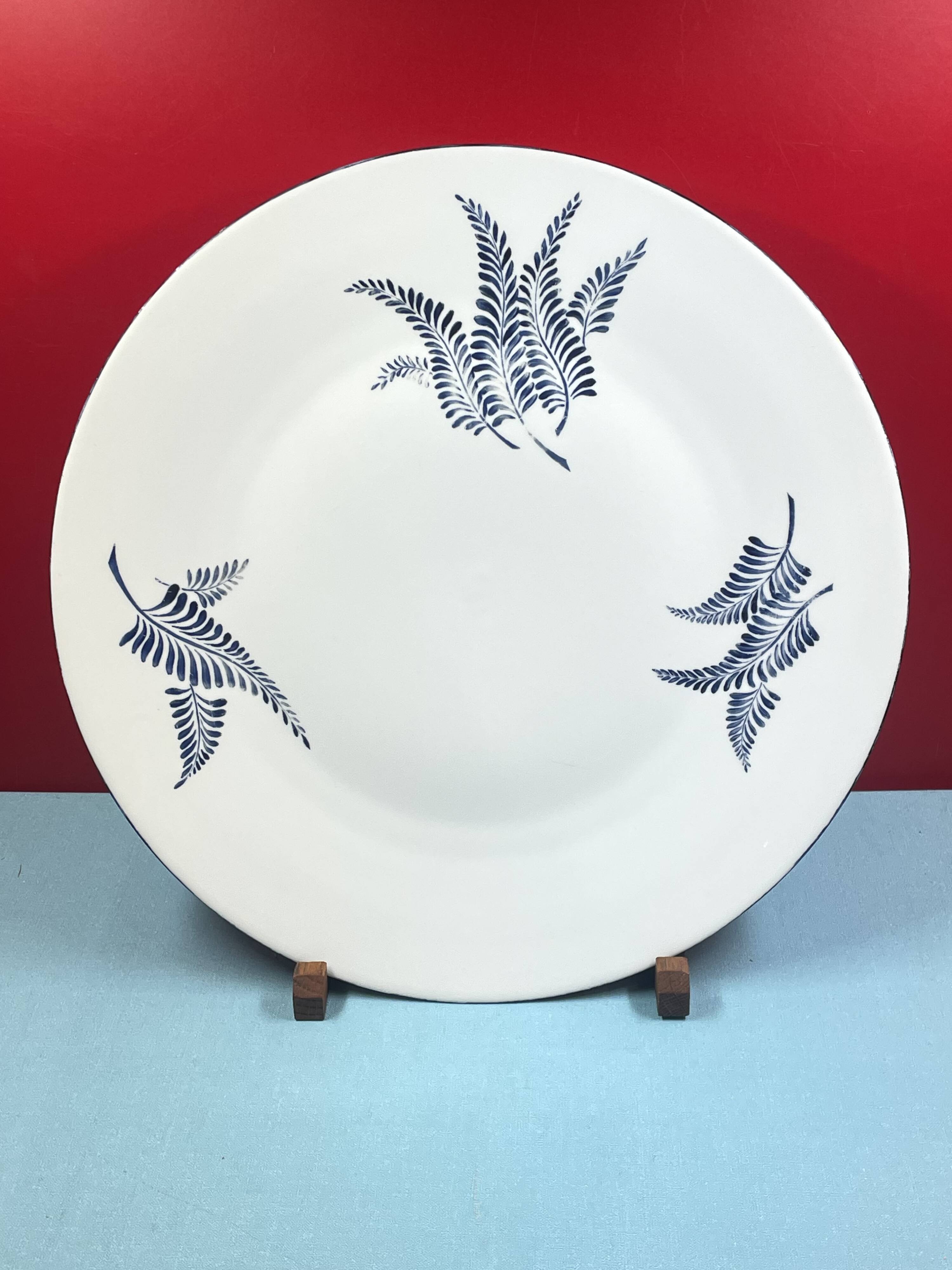 Large round dish decorated with ferns, marot limoges 41 cm