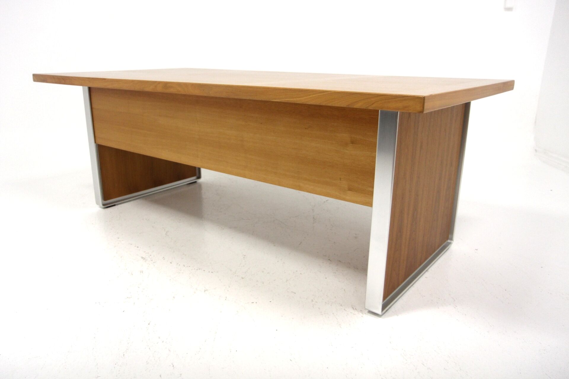 Scandinavian walnut desk, Karl Erik Ekselius, JOC, Vetlanda, Sweden, 1950