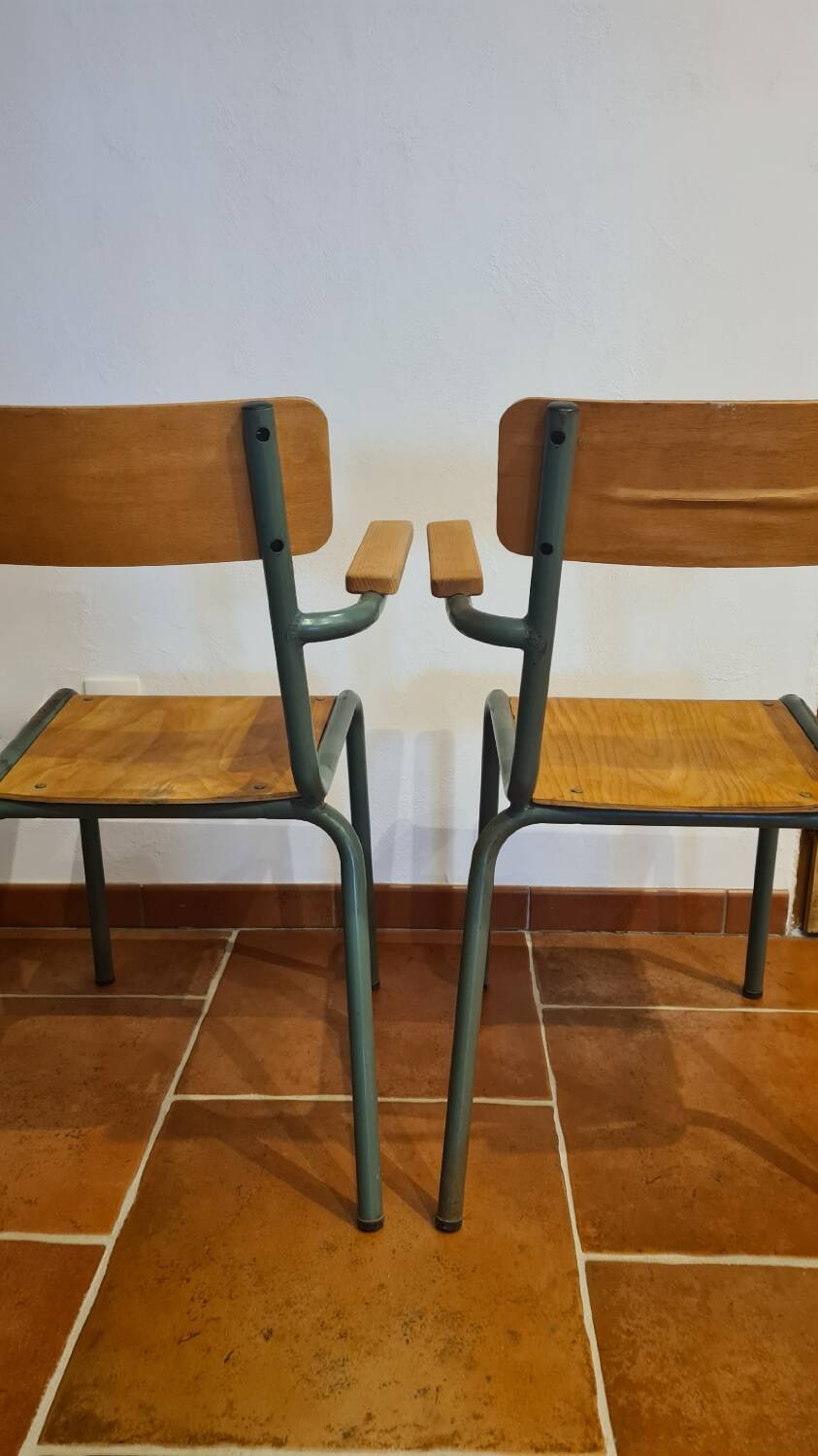School chairs