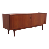 Buffet en teck danois avec portes tambour, années 1960.