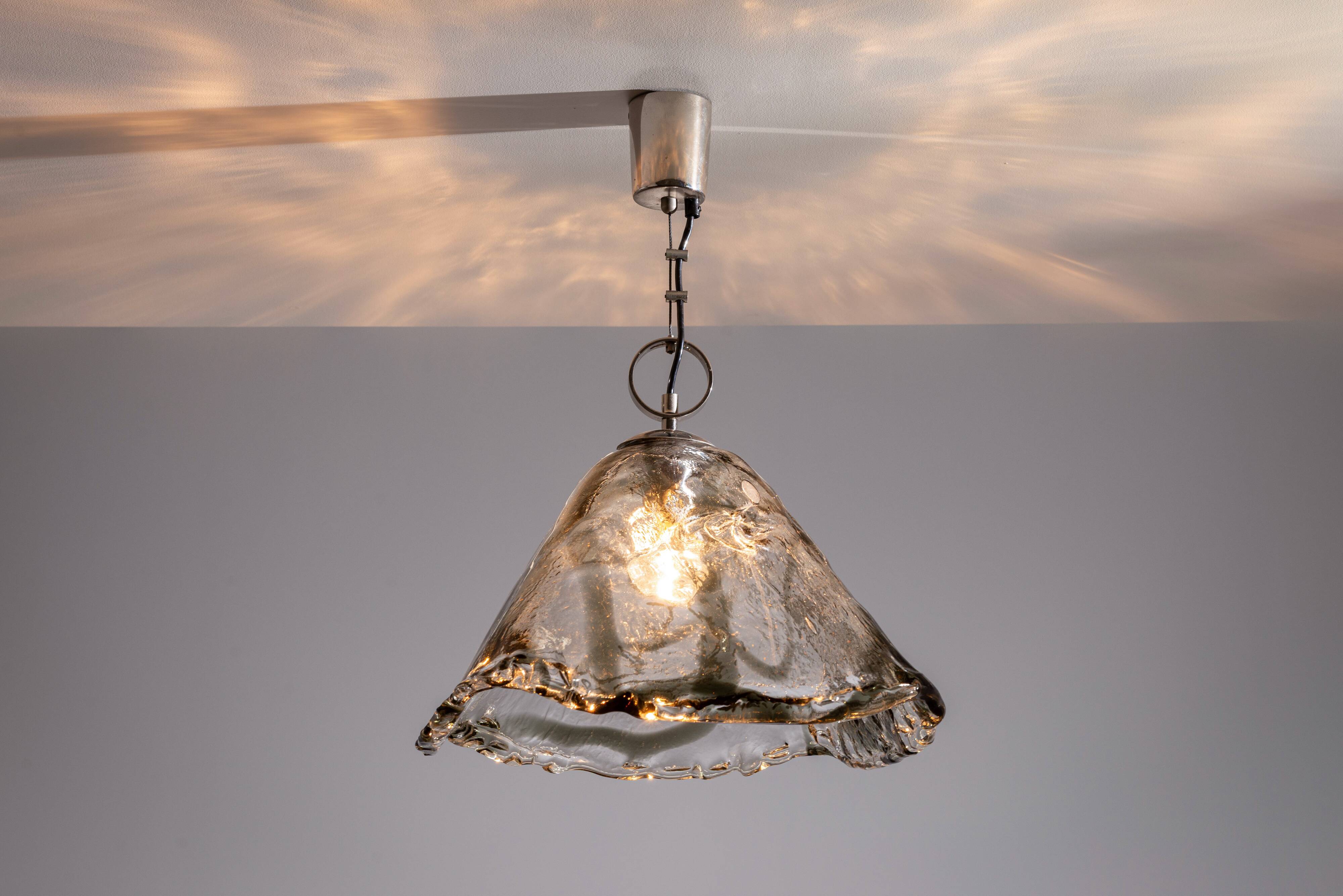 Murano glass pendant with chromed details