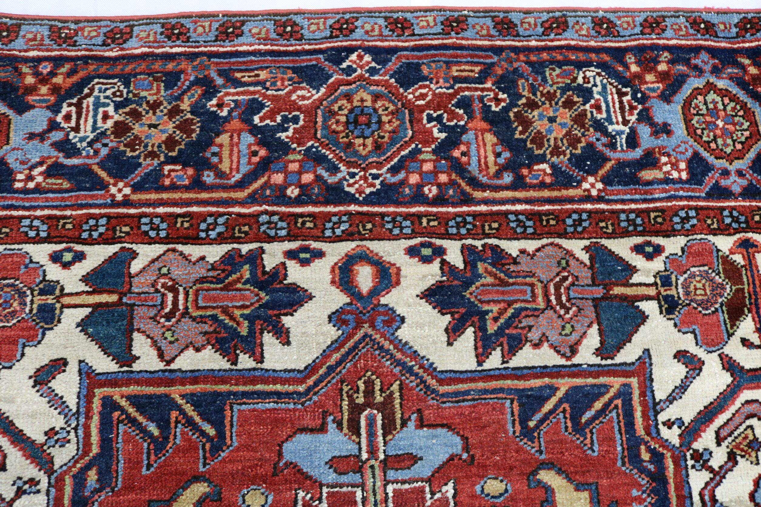 Handmade heriz rug