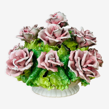 Centerpiece bouquet of flowers pink slurry