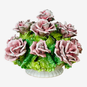 Centre de table bouquet de fleurs barbotine roses