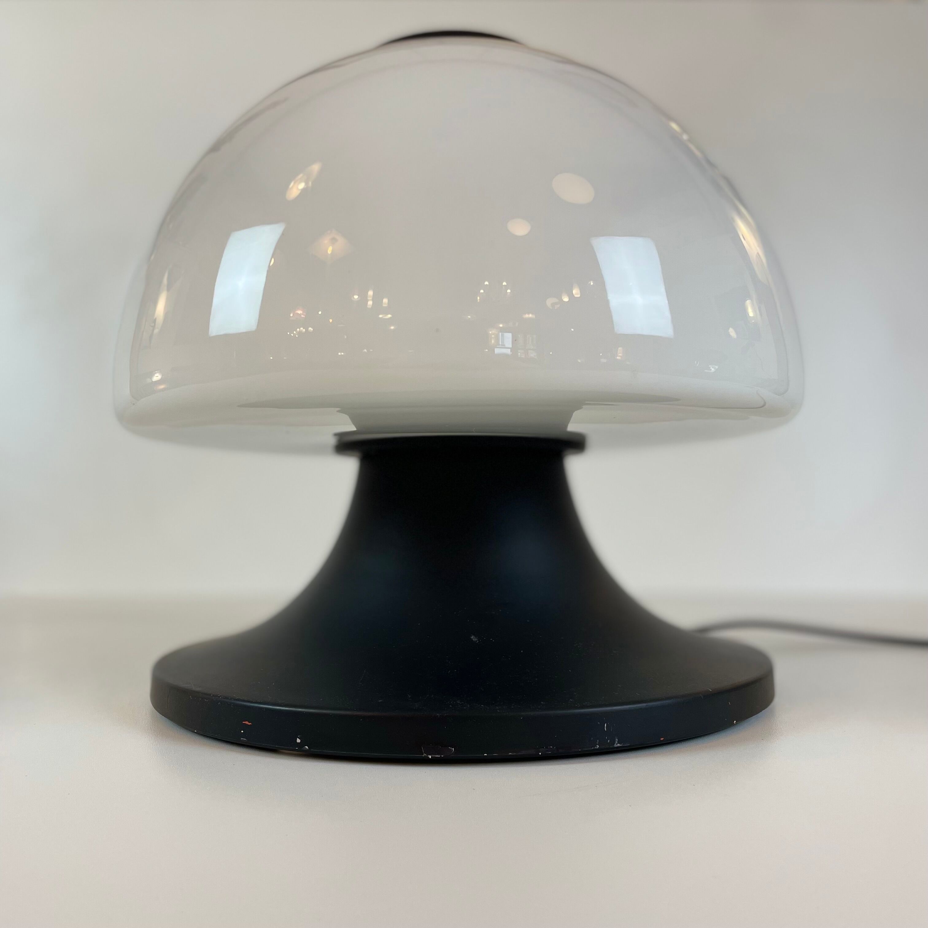 Italian table lamp att. gino sarfatti from 1960'