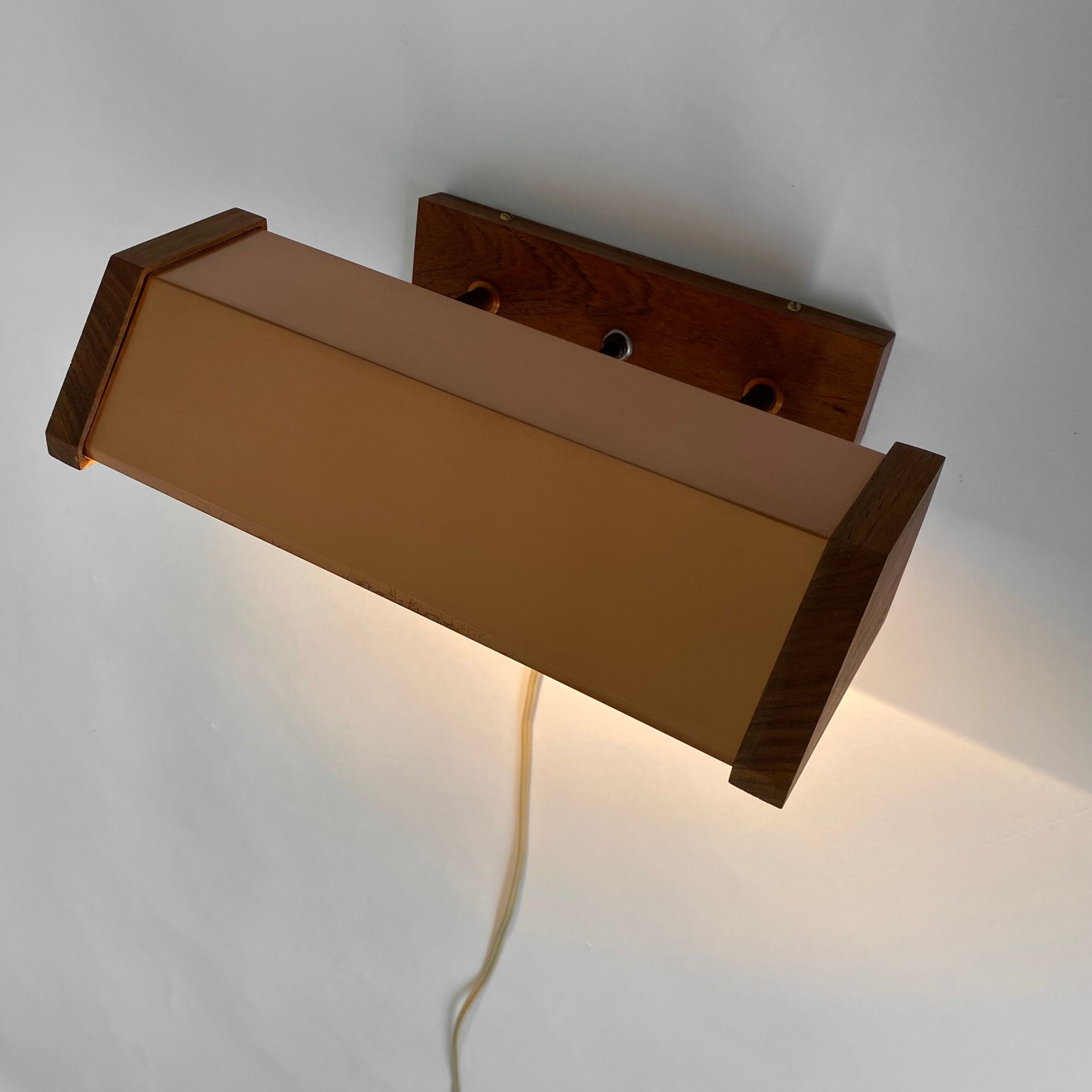 Fuga / Hammerborg wall lamp circa 60
