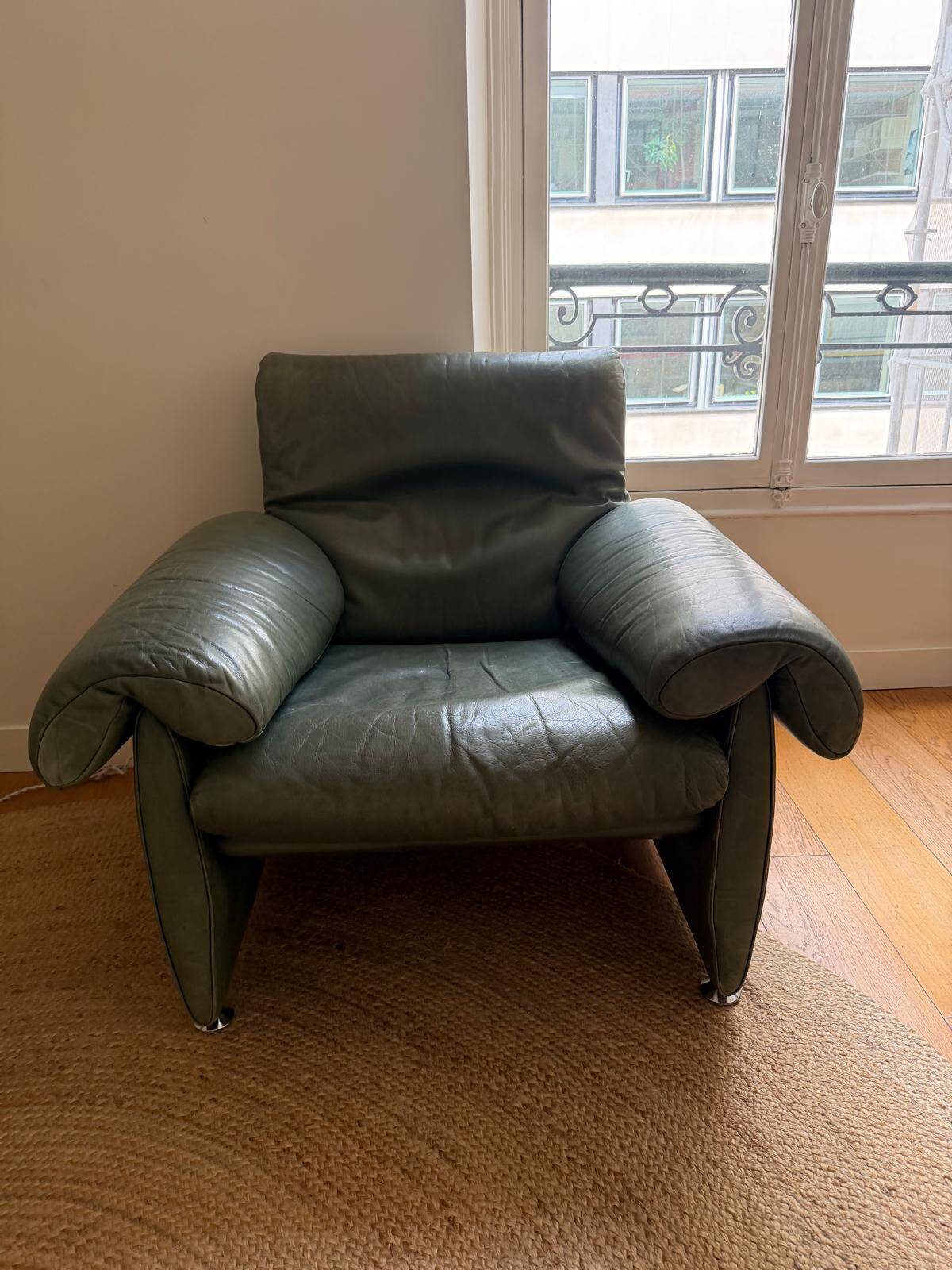 Chaise De Sede