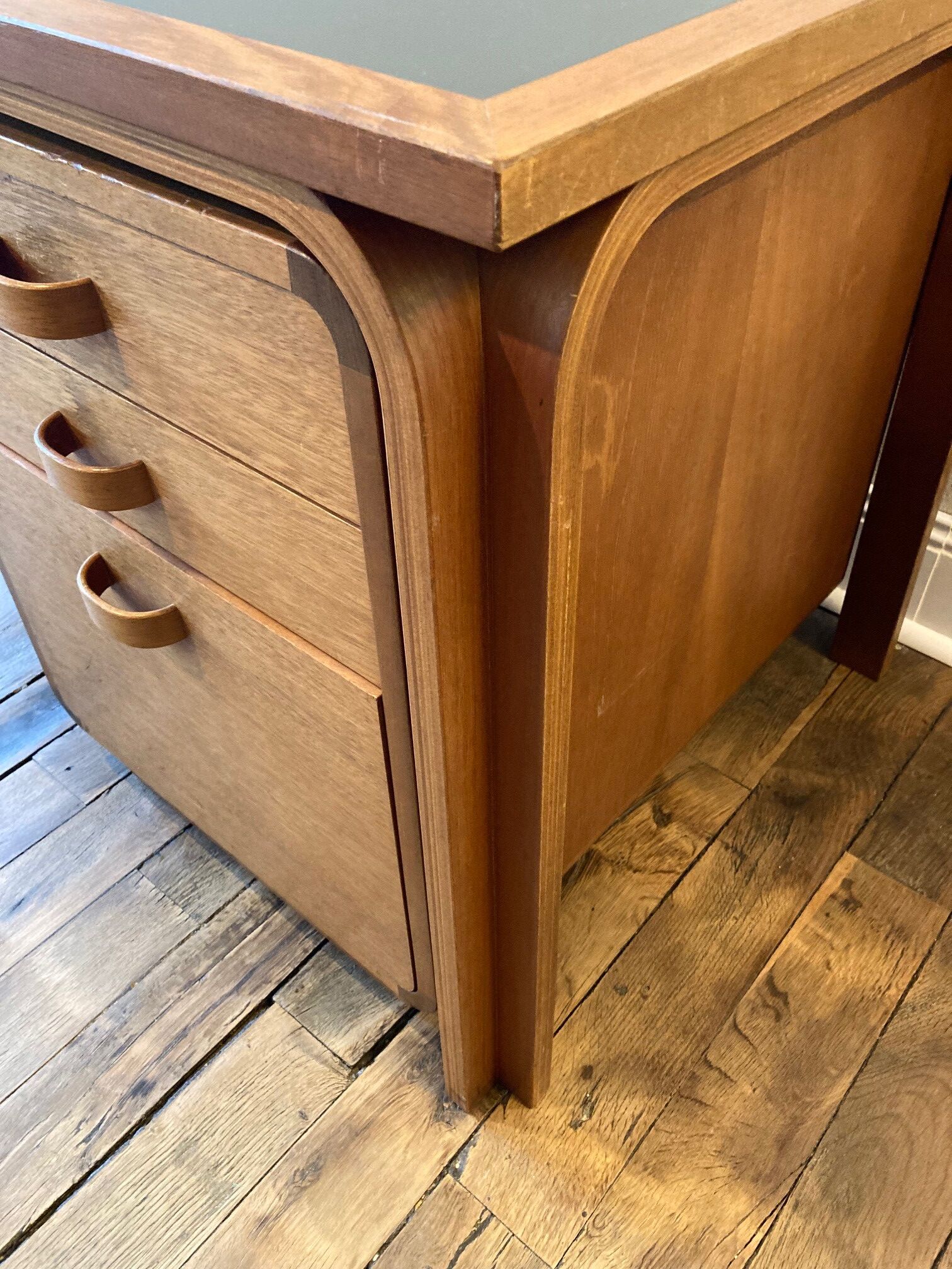 Teak veneer and green linoleum pedestal desk, Rud Thygesen & Johny Sorensen