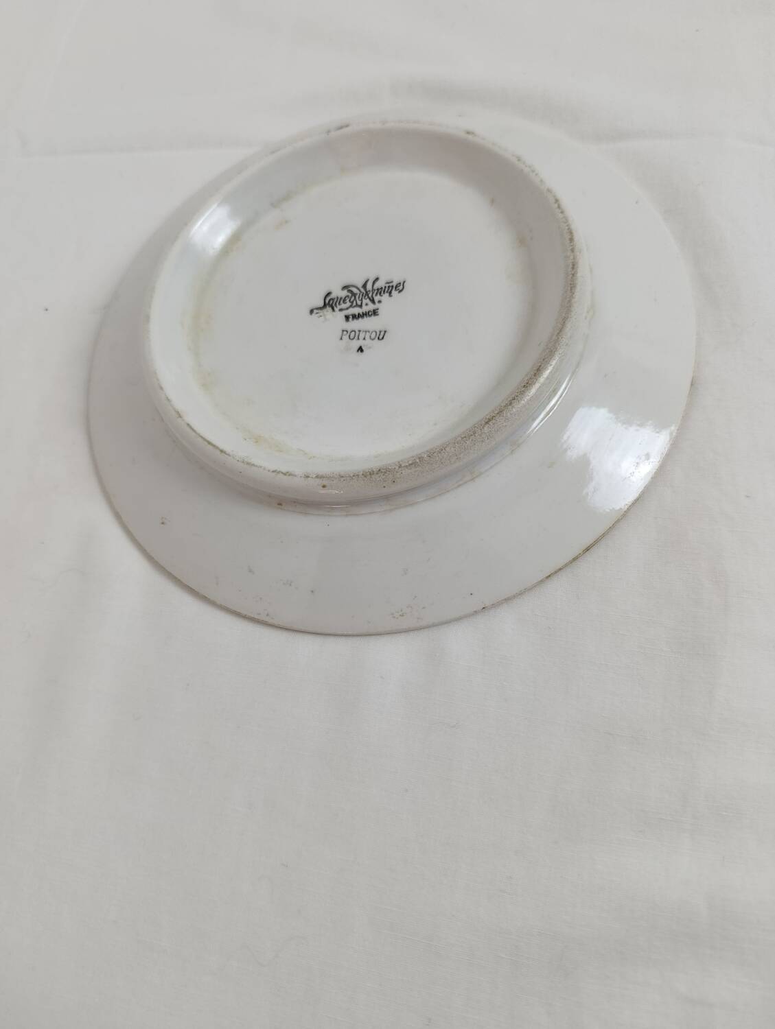 Plate Sarreguemines Poitou