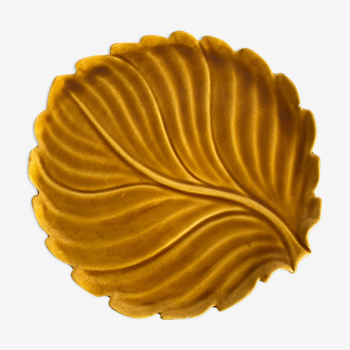 Dish Vallauris leaf shape