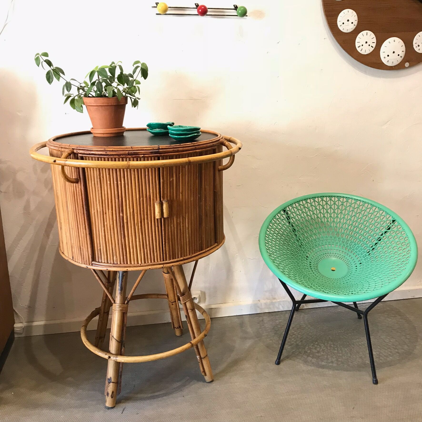 Vintage rattan bar