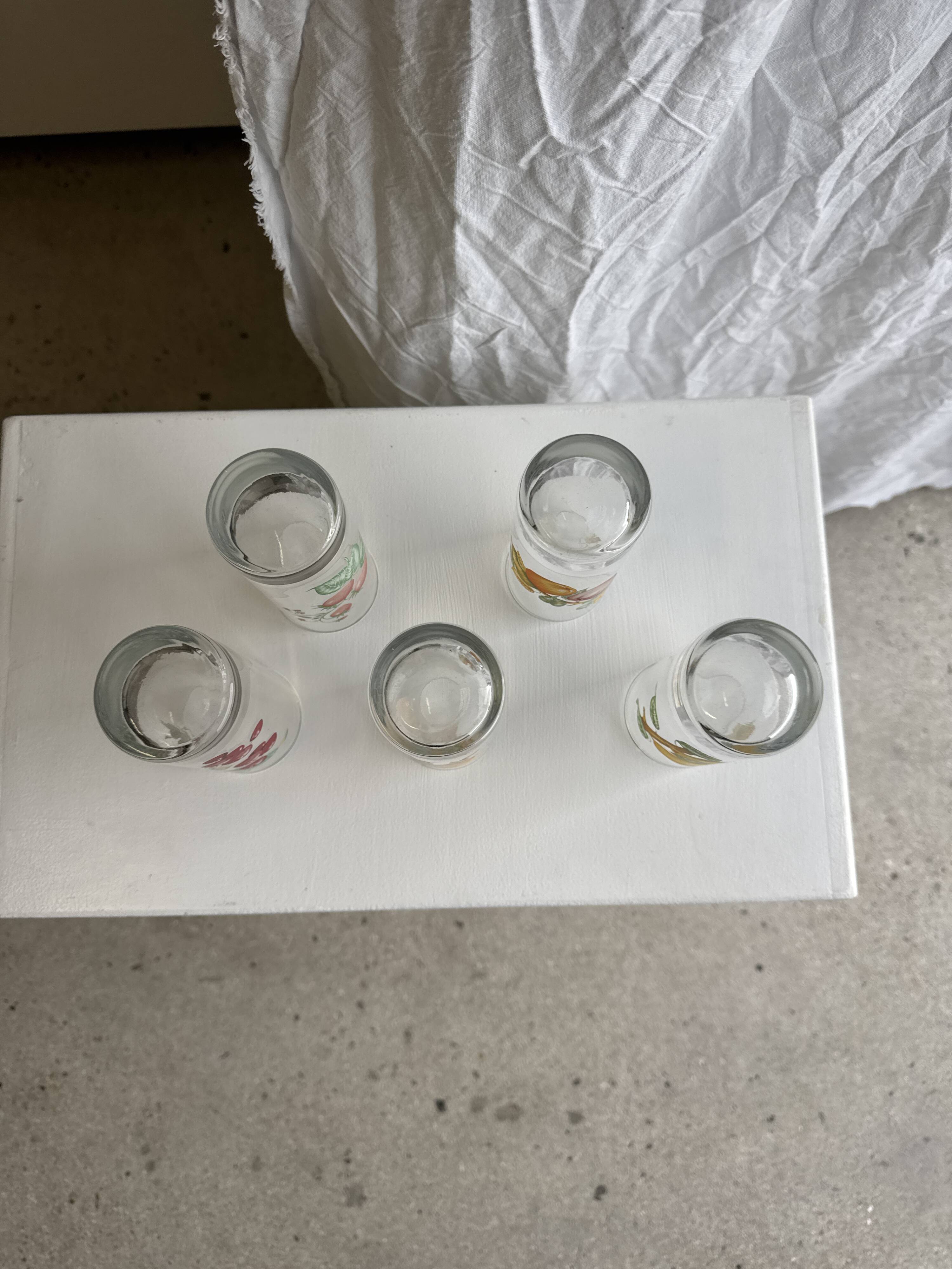 Lot de 5 verres vintage à motif de fruits