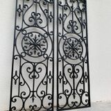 2 old art deco cast iron grid decorated with a rose window