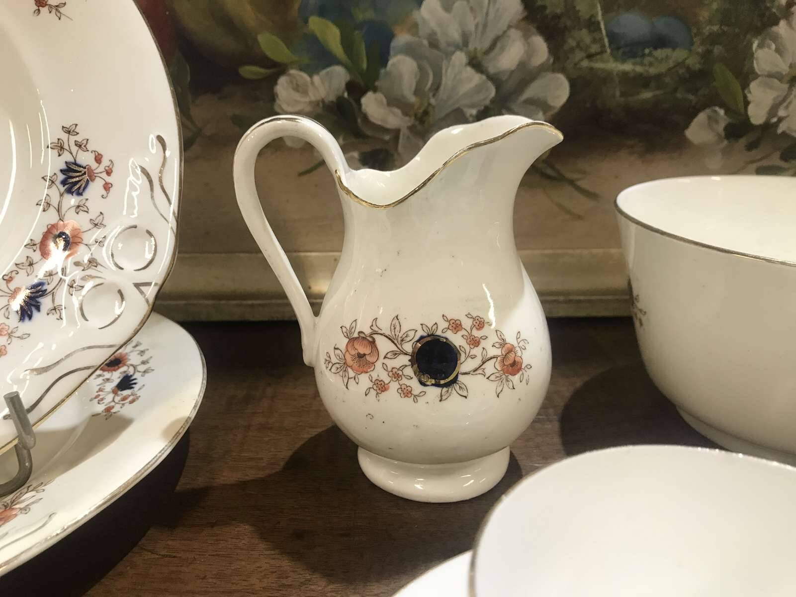 Service à thé en porcelaine anglaise des années 1930 - 12 tasses