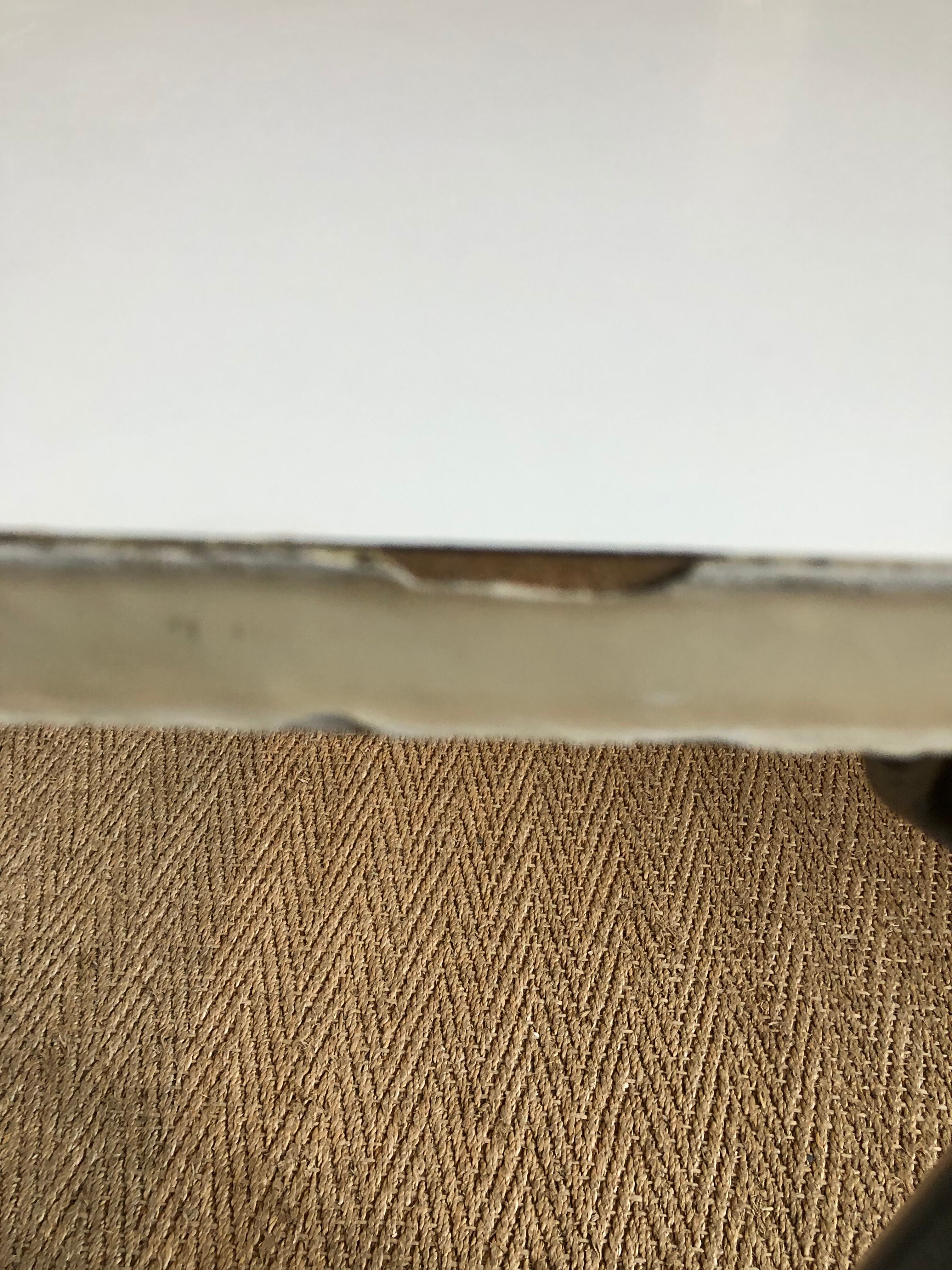 Bruno Rey table for Kush