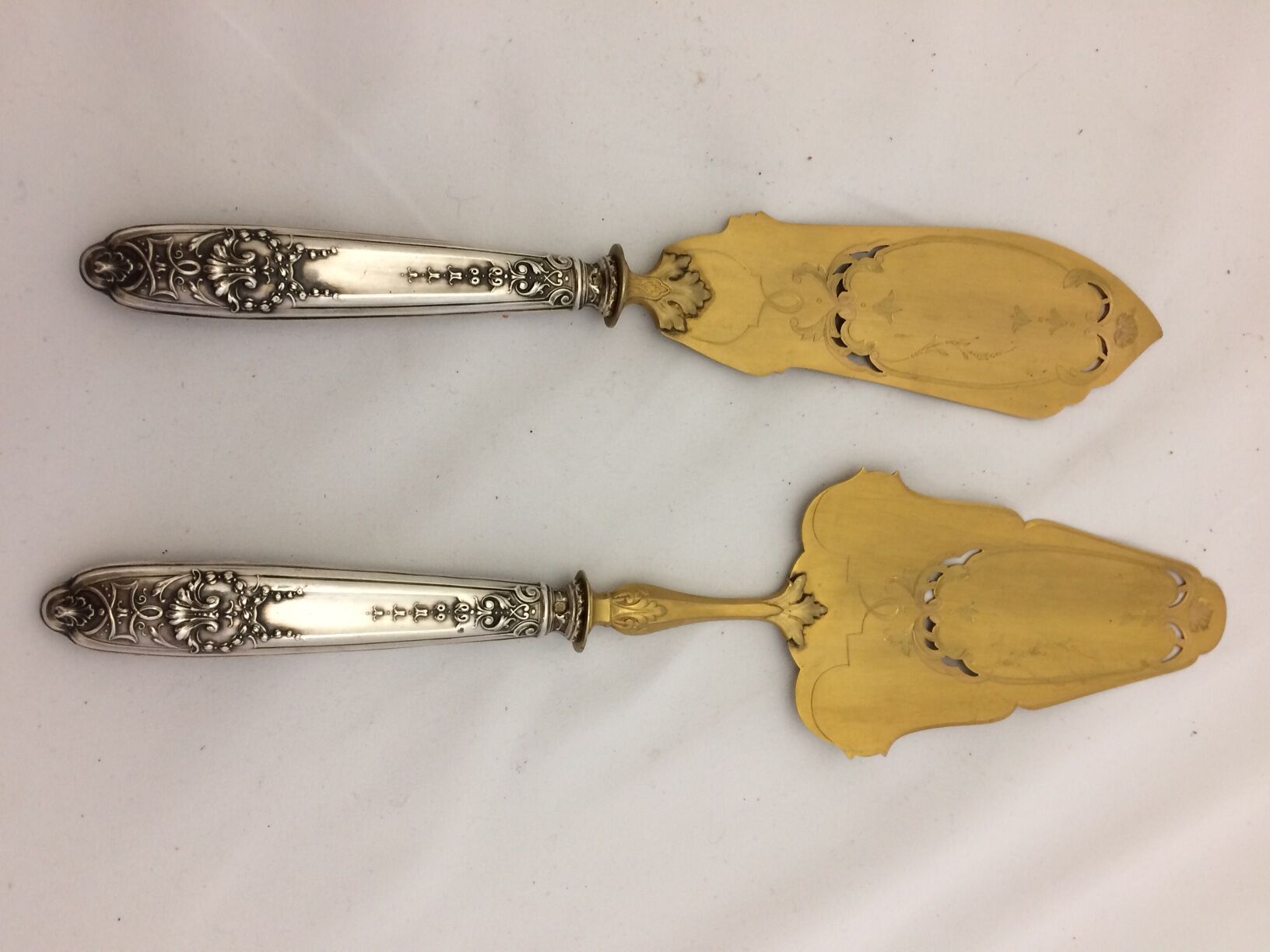Old cake service cutlery