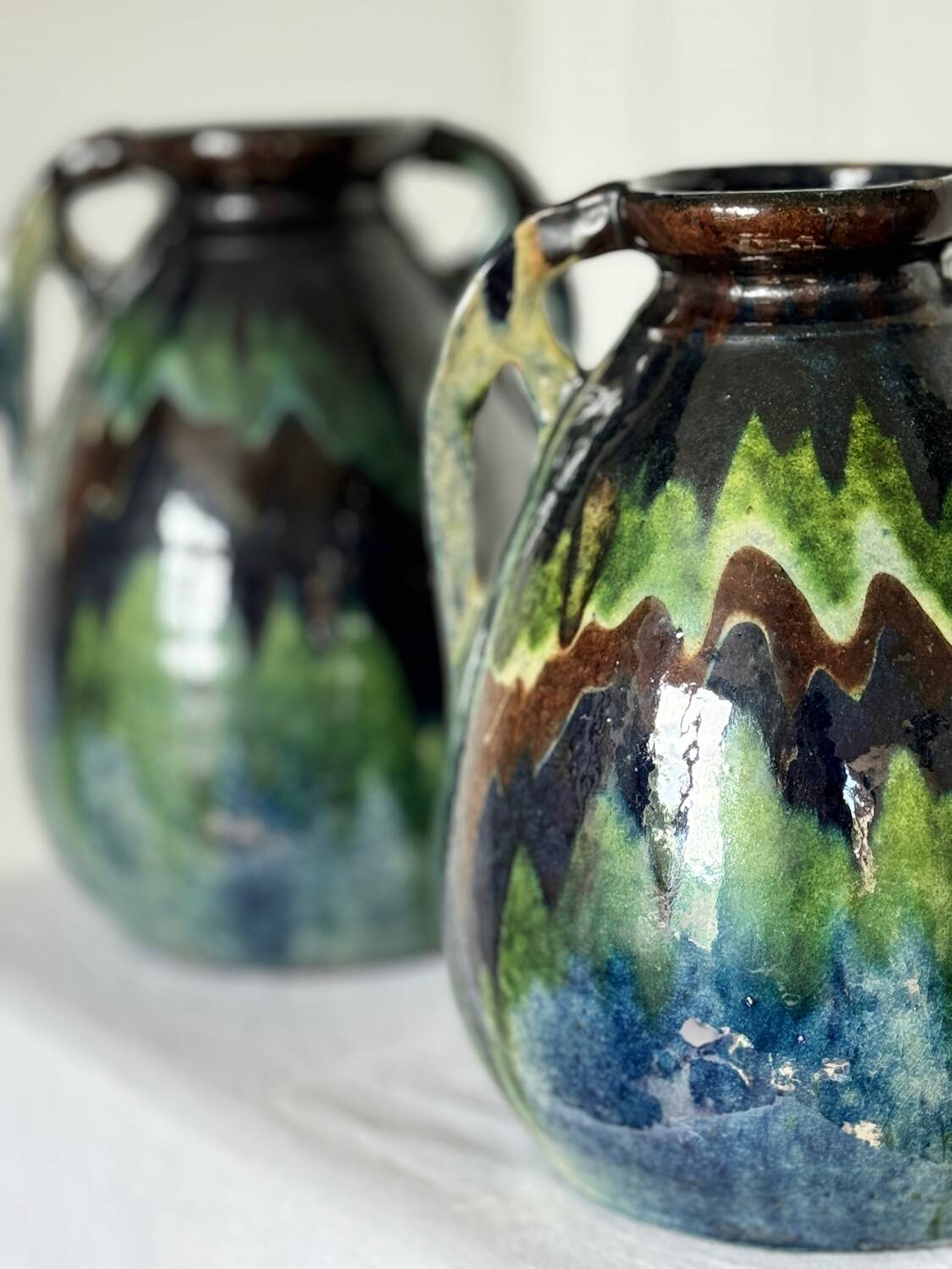 Handmade vase in mixed earth