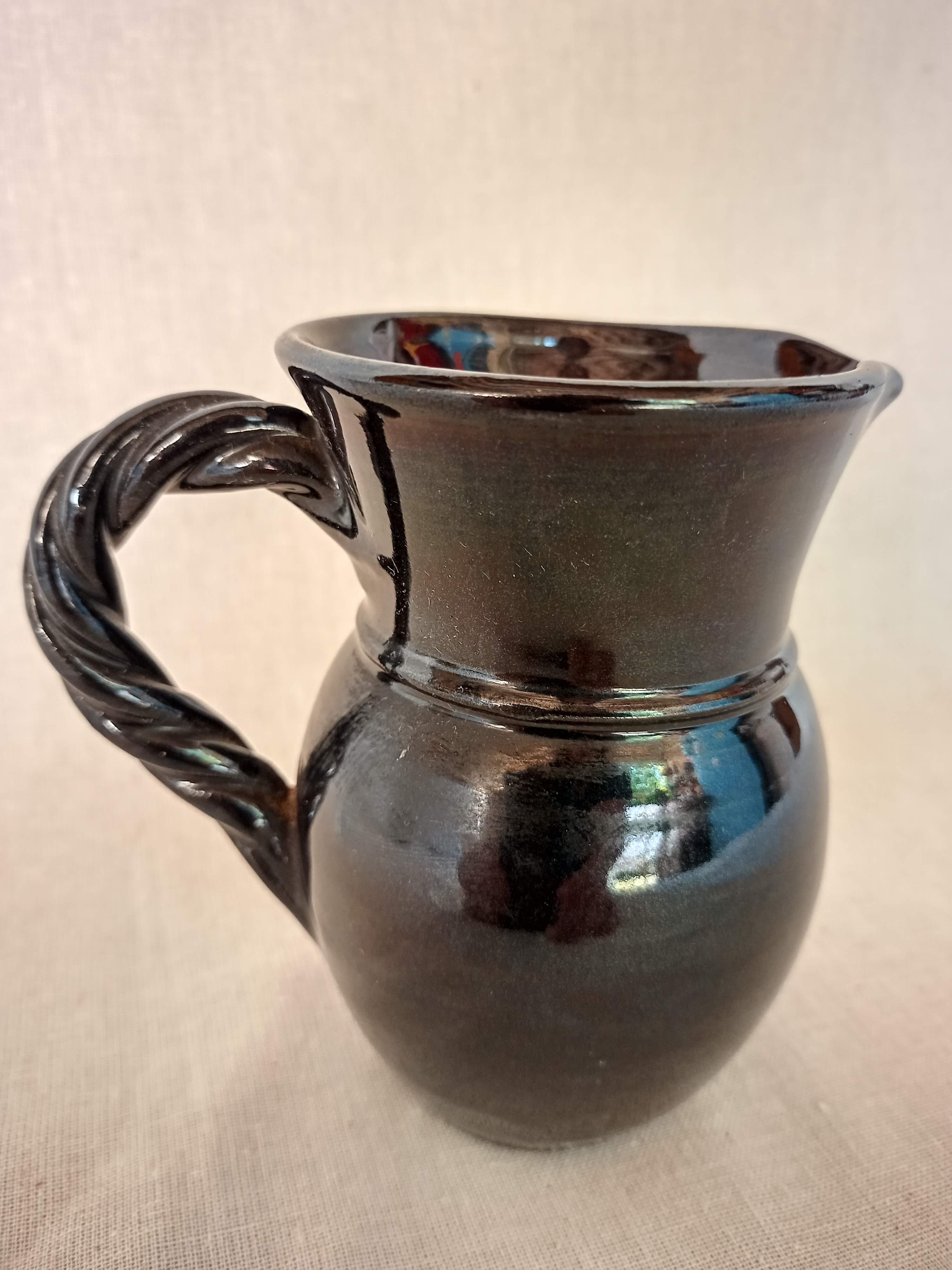 Pichet en céramique noire vallauris (france)