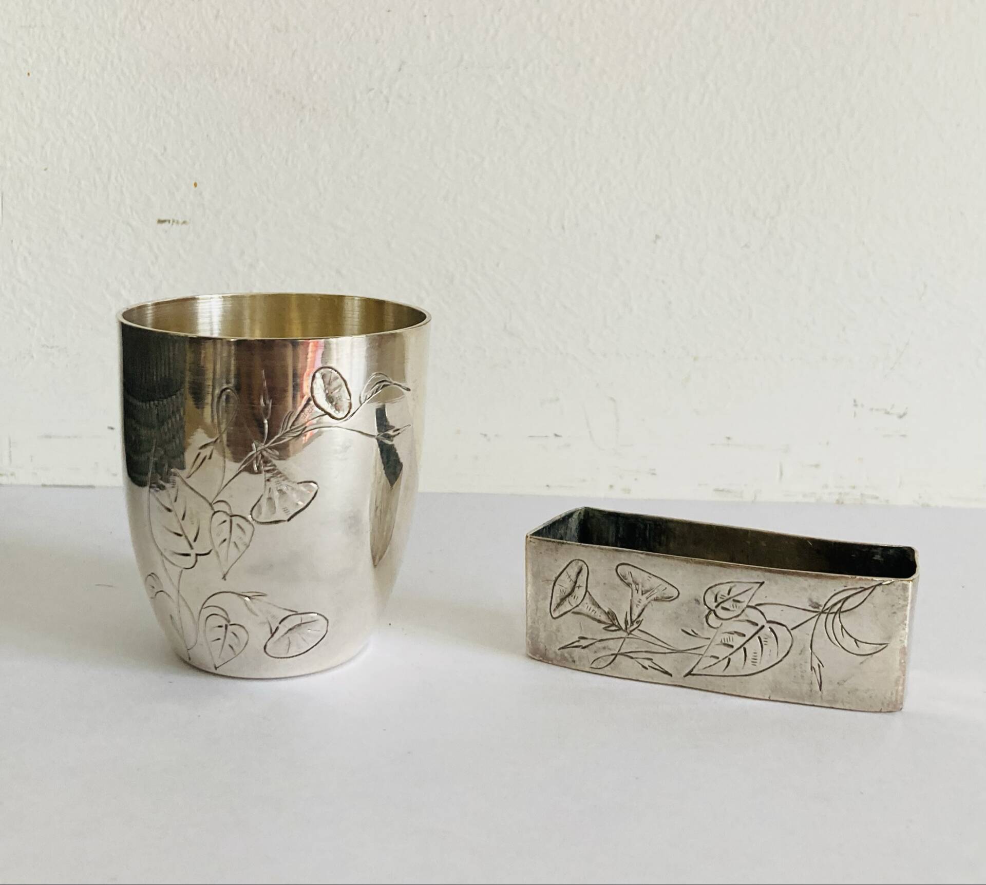 Art Nouveau silver-plated napkin holder with hallmark + case