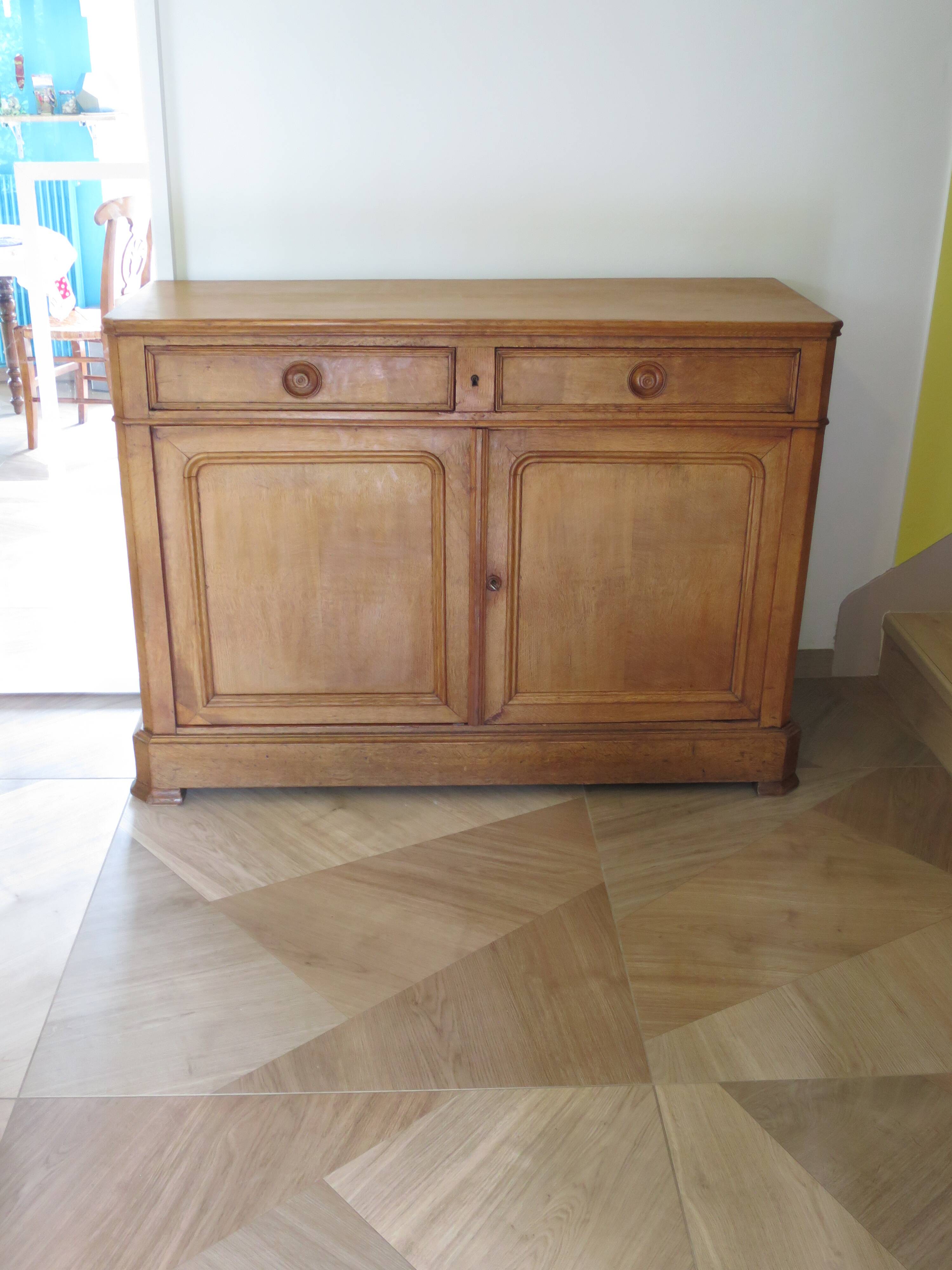 Old - Beautiful solid oak sideboard - 2 doors - 2 drawers in golden oak color