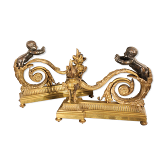 Paire de chenets aux anges en bronze