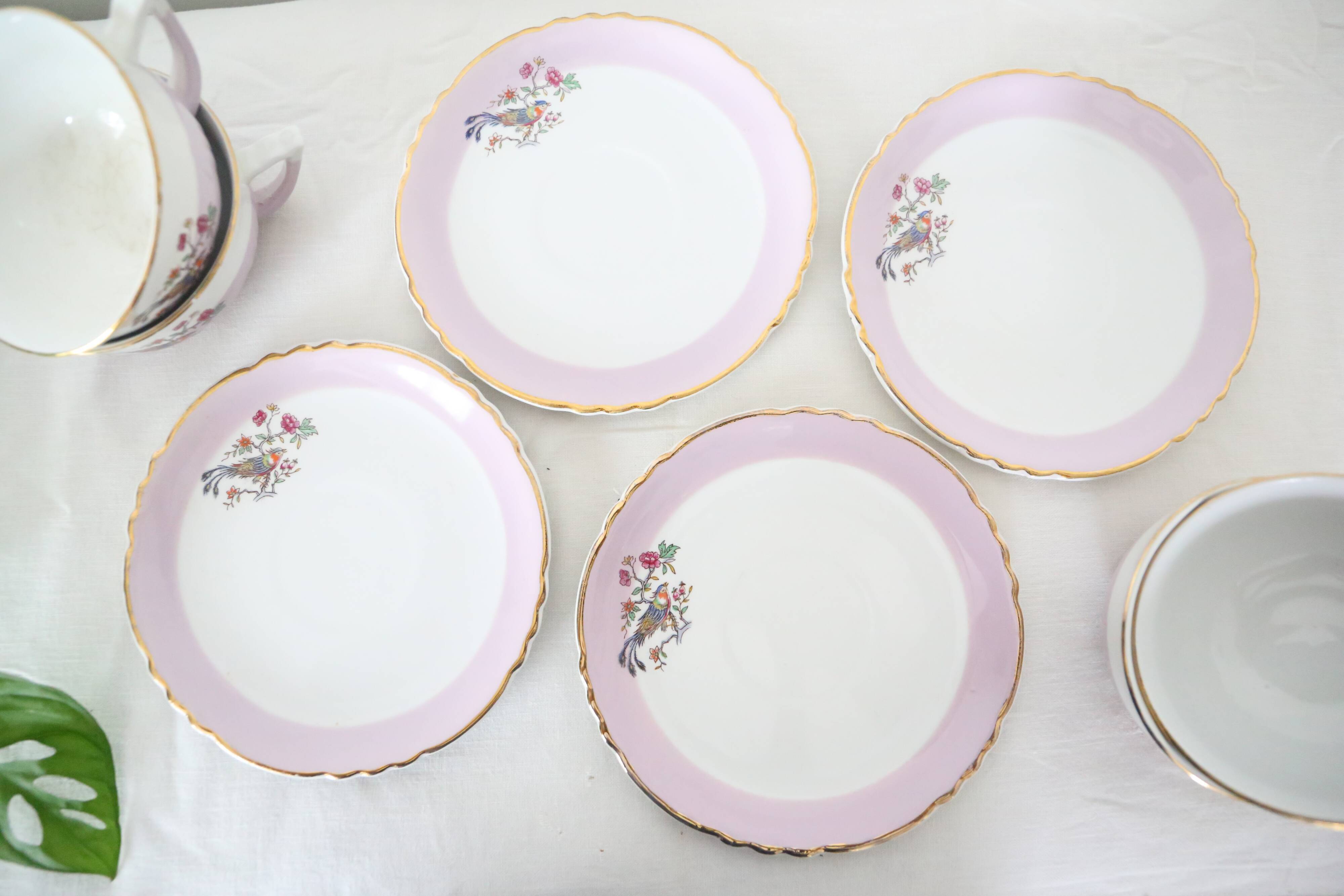 Set of 4 cups and sub-cups Moulin des Loups, vintage