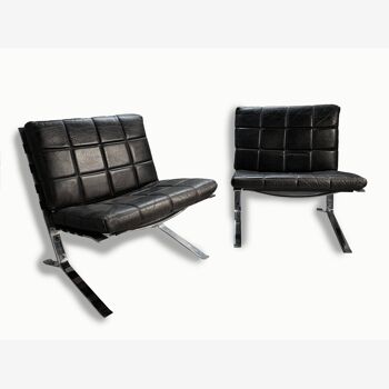 Pair of Joker armchairs designed by Olivier Mourgue