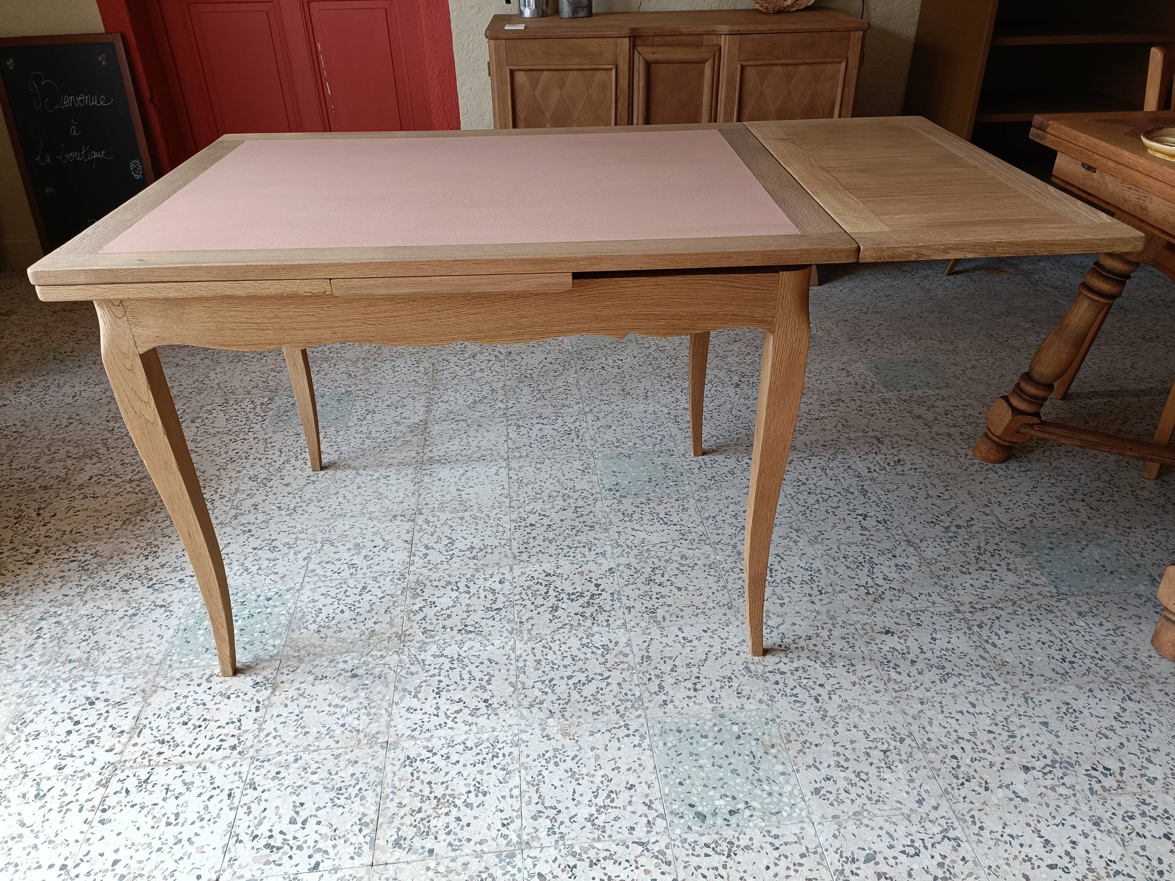 Table avec rallonges intégrées rénovée