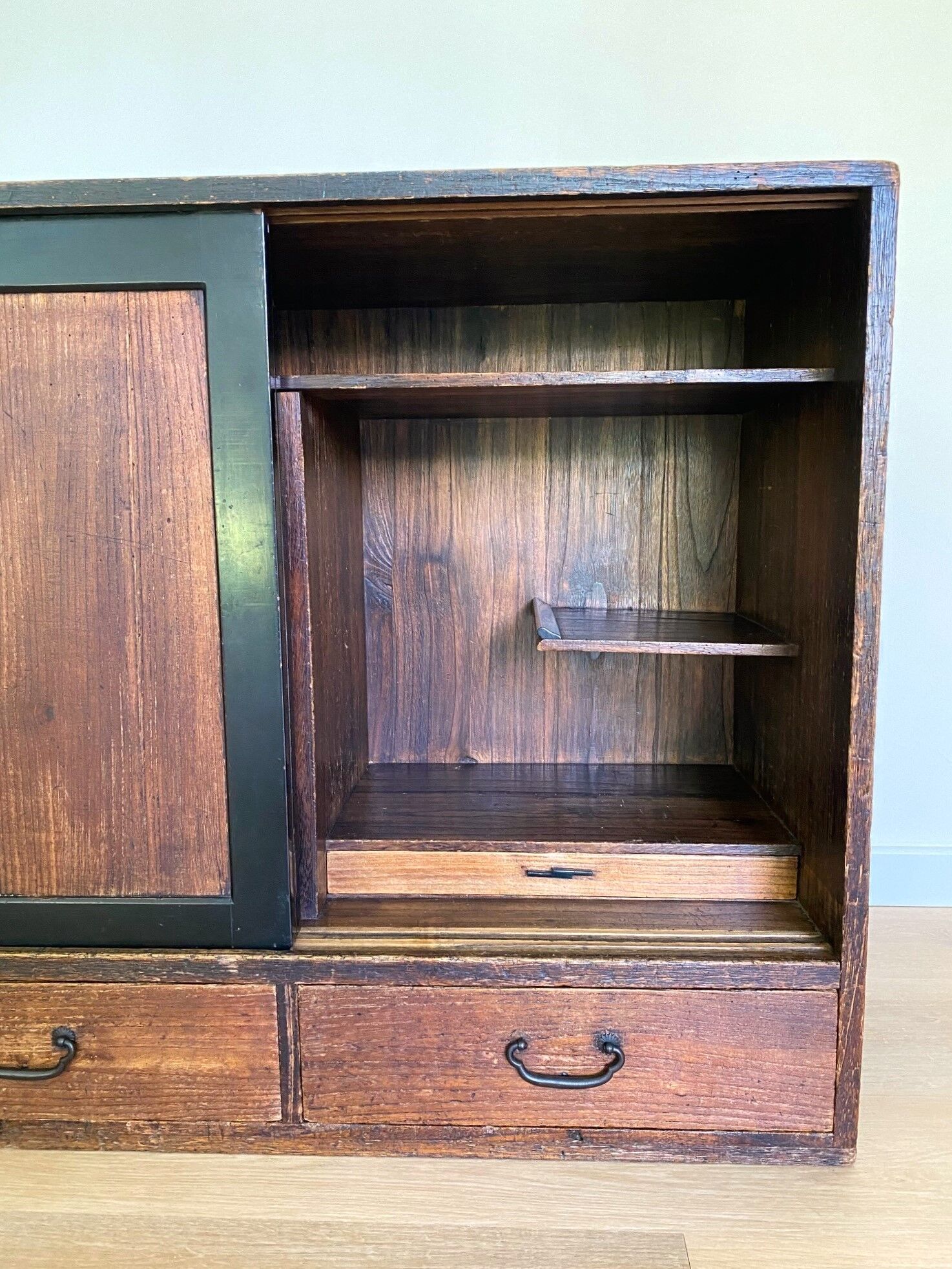 Commode japonaise
