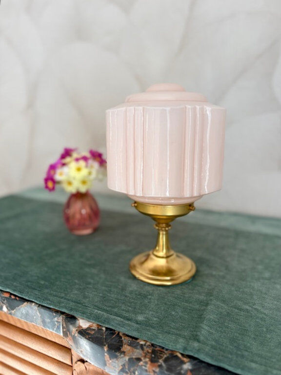 Art Deco lamp from the 1930s with an opaline globe featuring a pink flower.