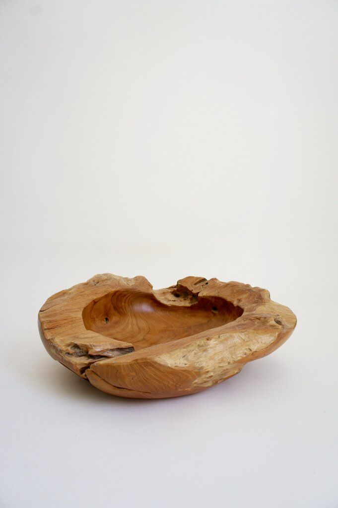 Glove in solid wood