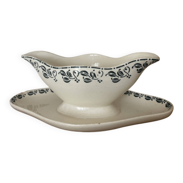 Ancienne saucière terre de fer Choisy le roi