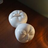 Apple-shaped boxes