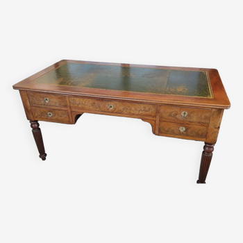 Bureau style louis XVI