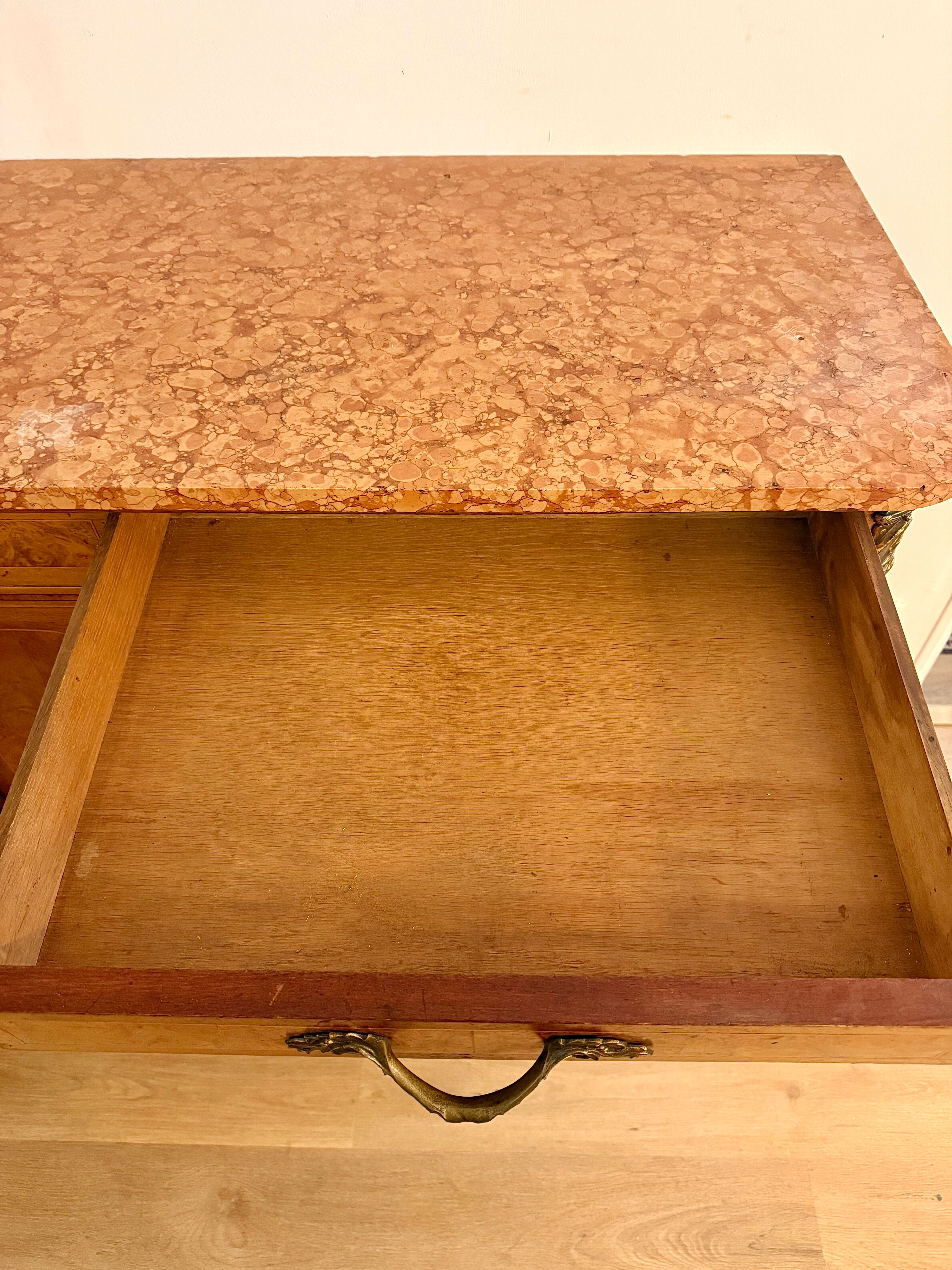 Buffet enfilade