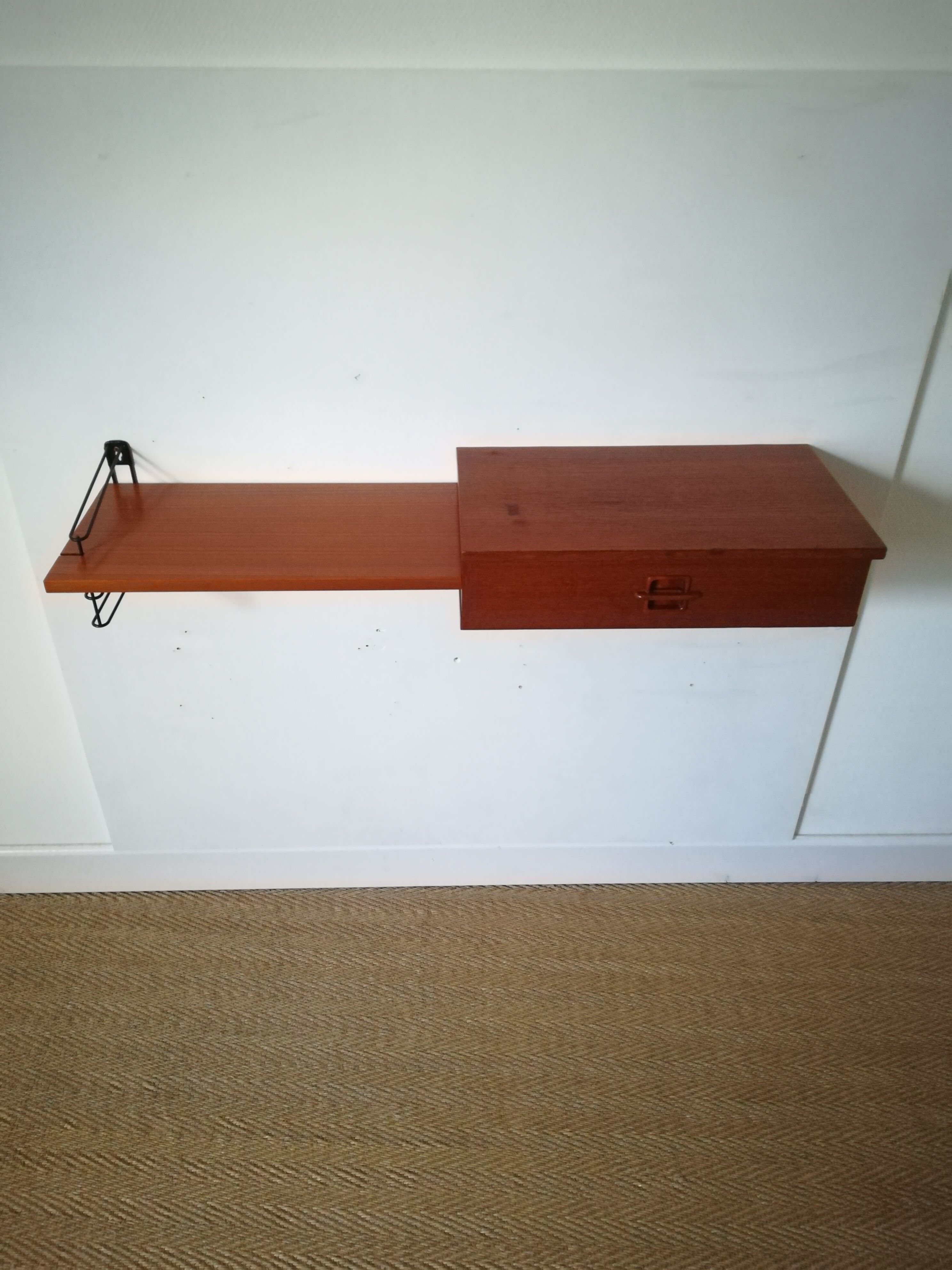 Wall console