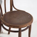 Anciennes chaises Thonet n°18 (c.1930). Ensemble de 4 pièces #10