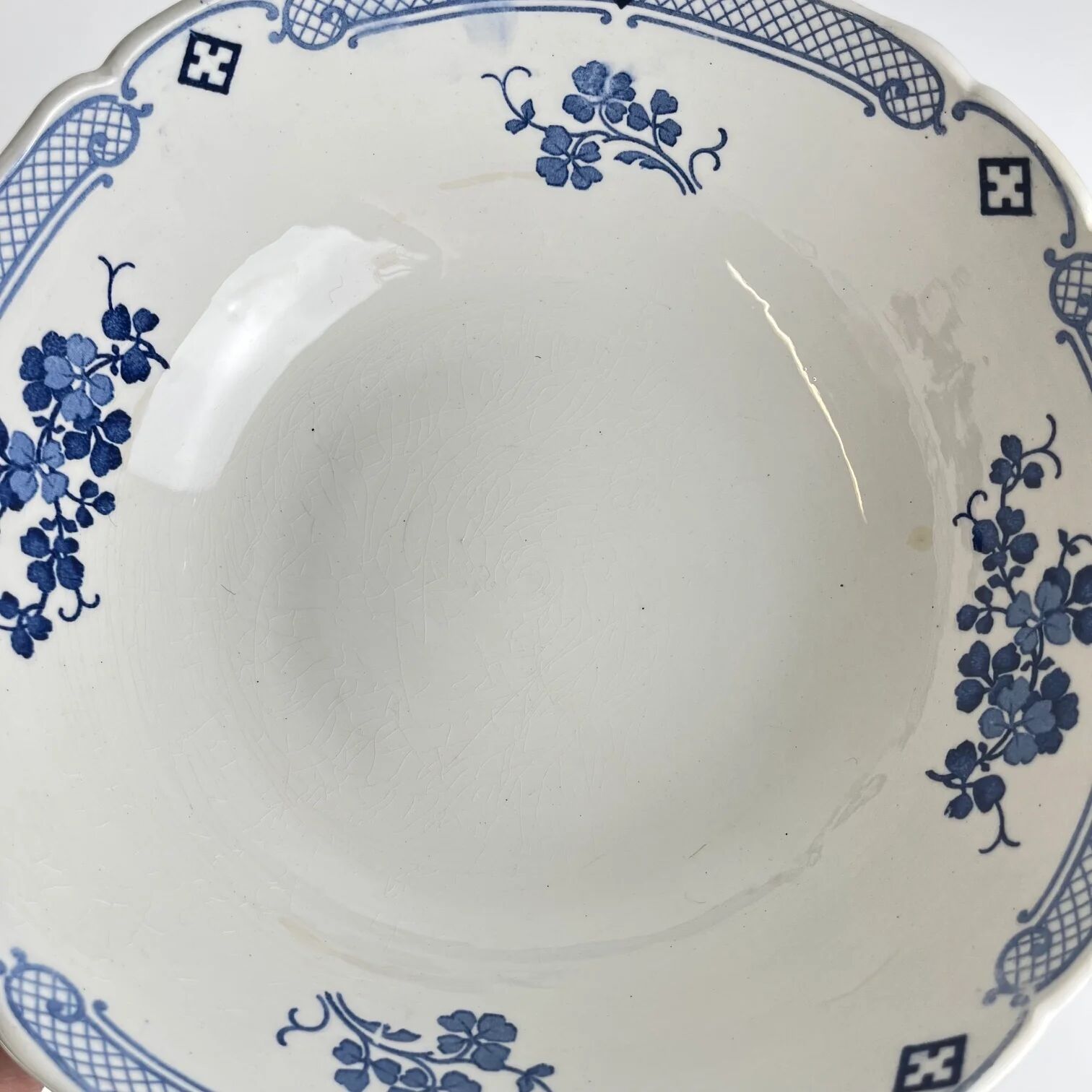 Saladier Terre de Fer KG Lunéville, modele "Jane", bleu, 1890-1915