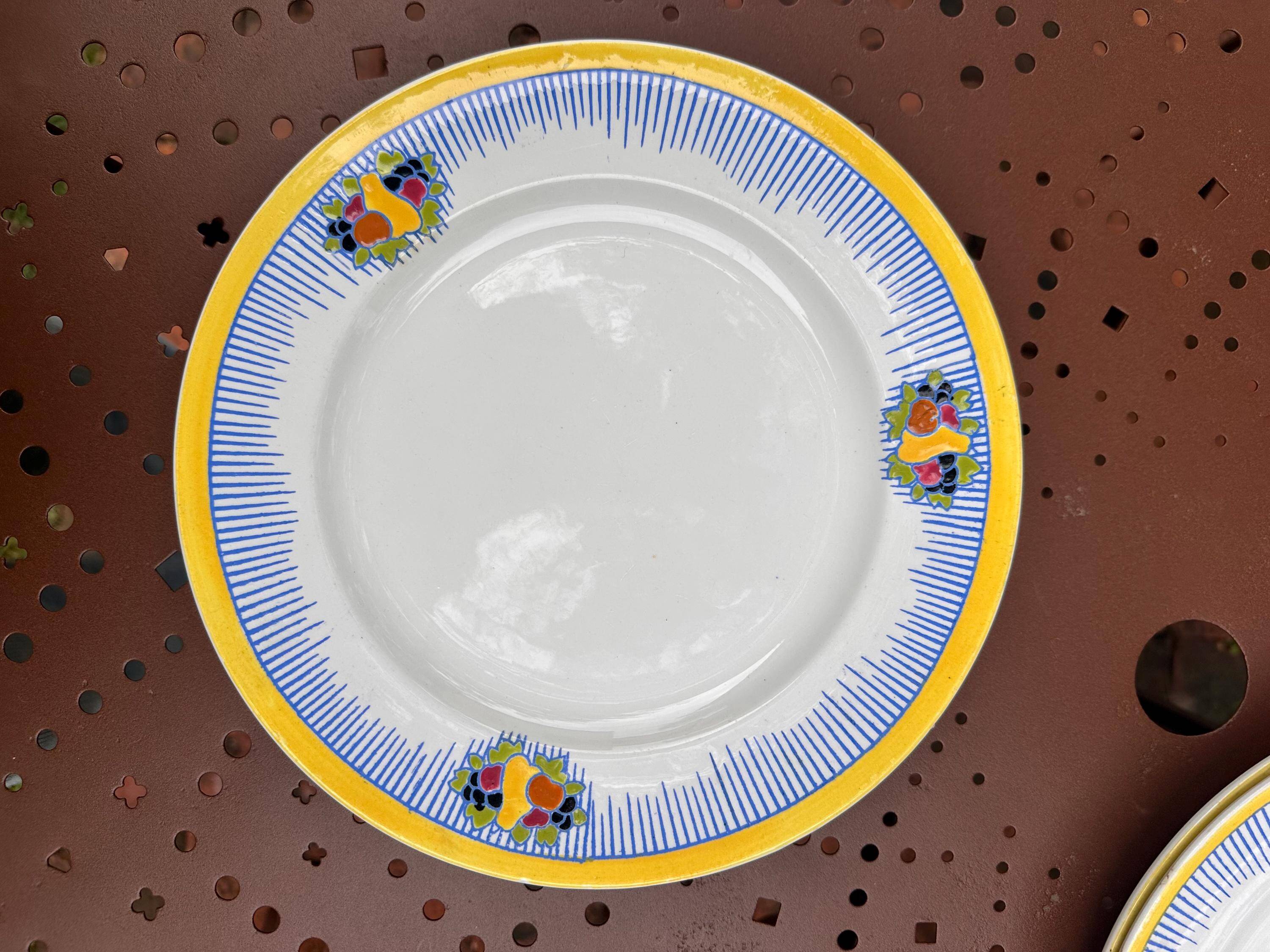Set of 10 flat plates Boch Frères La Louvière – Art Deco fruit design