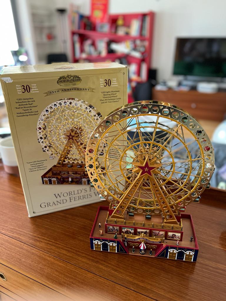 Ferris wheel ferris wheel music box model