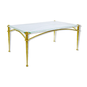 Table basse brutaliste du milieu