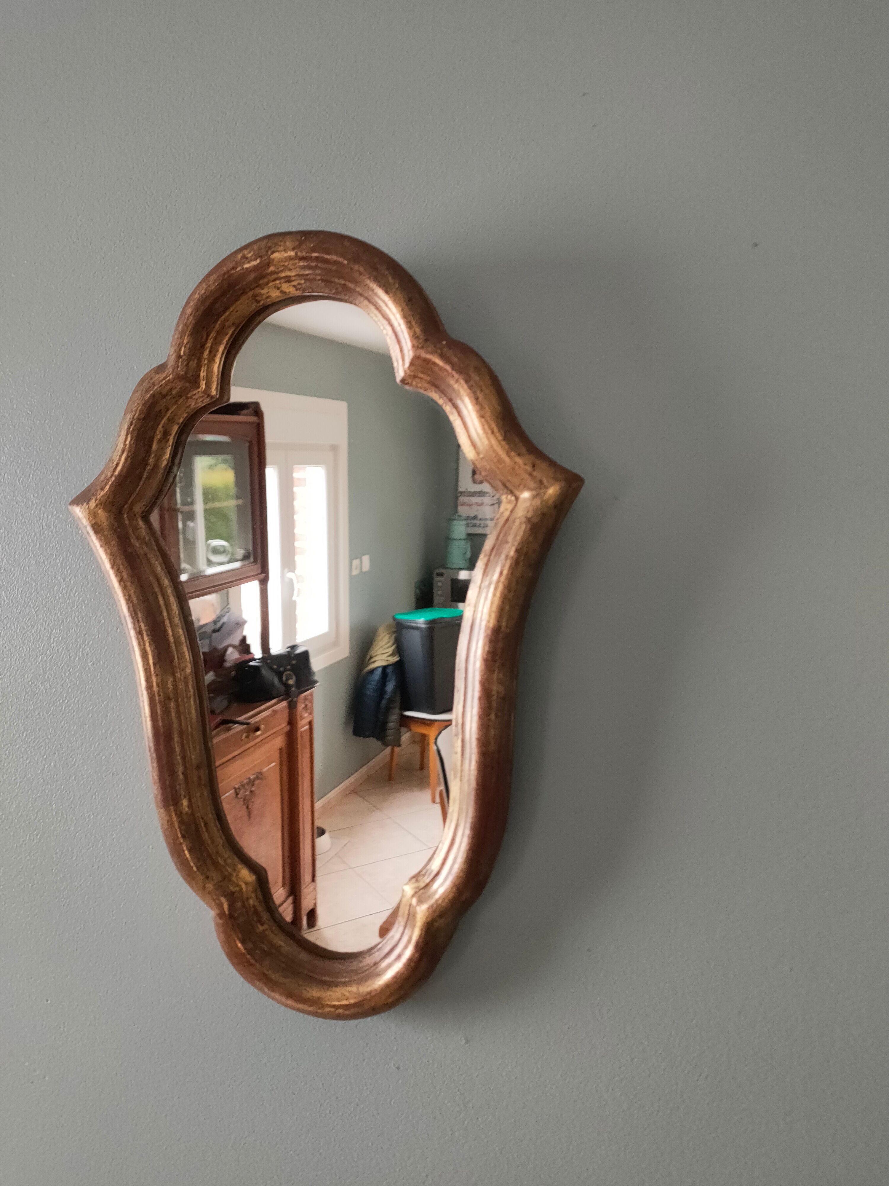Style mirror in gilded wood