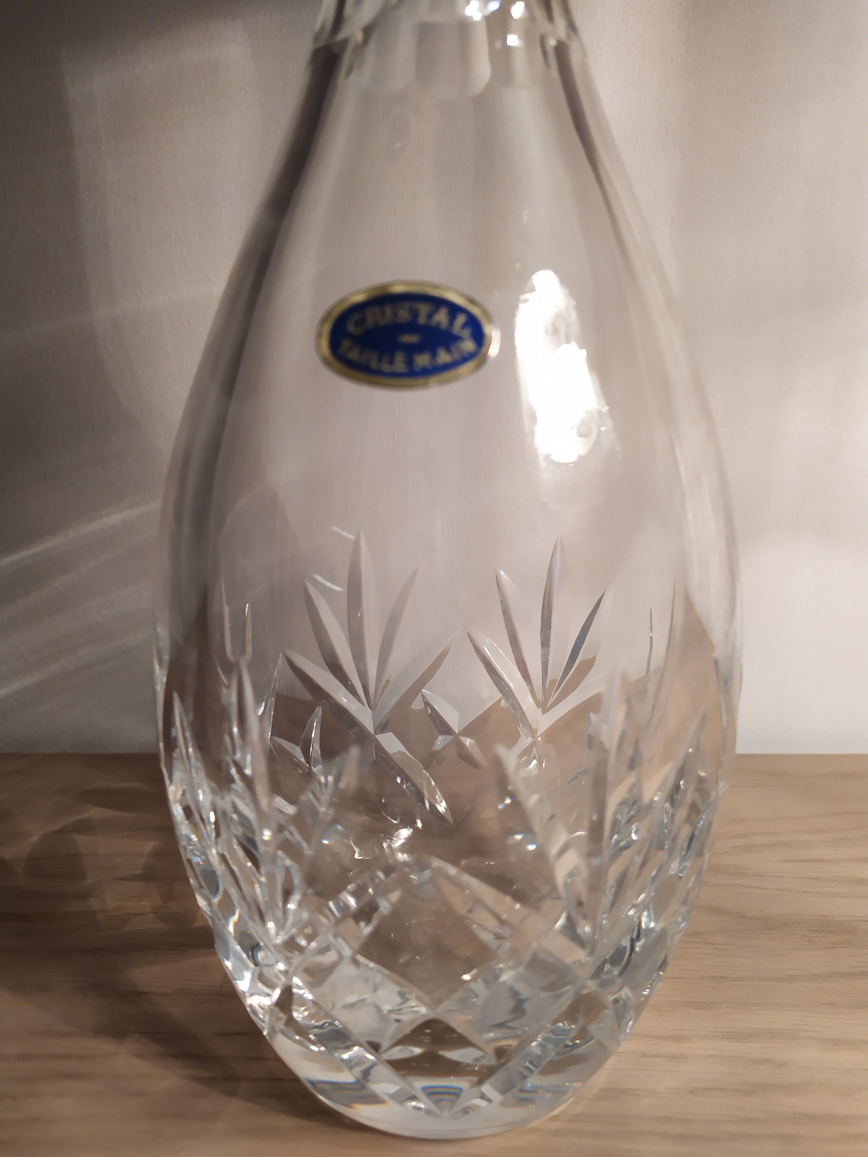 Crystal wine decanter
