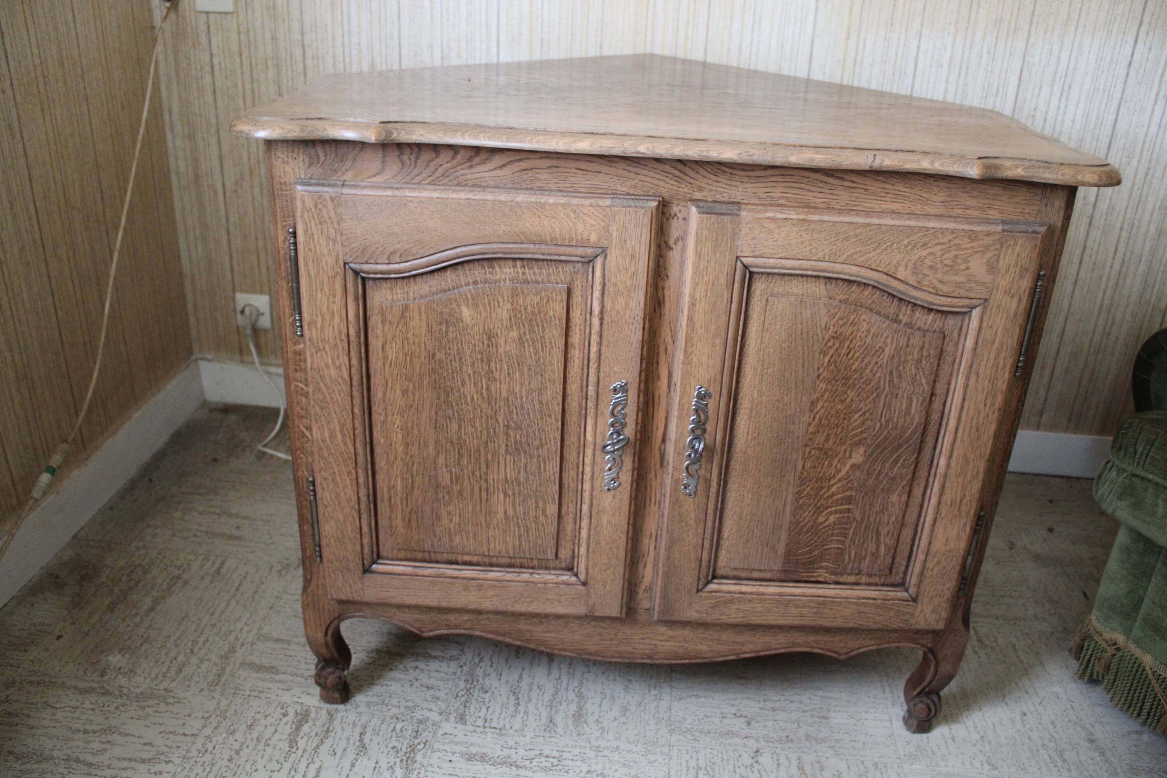 TV corner cabinet