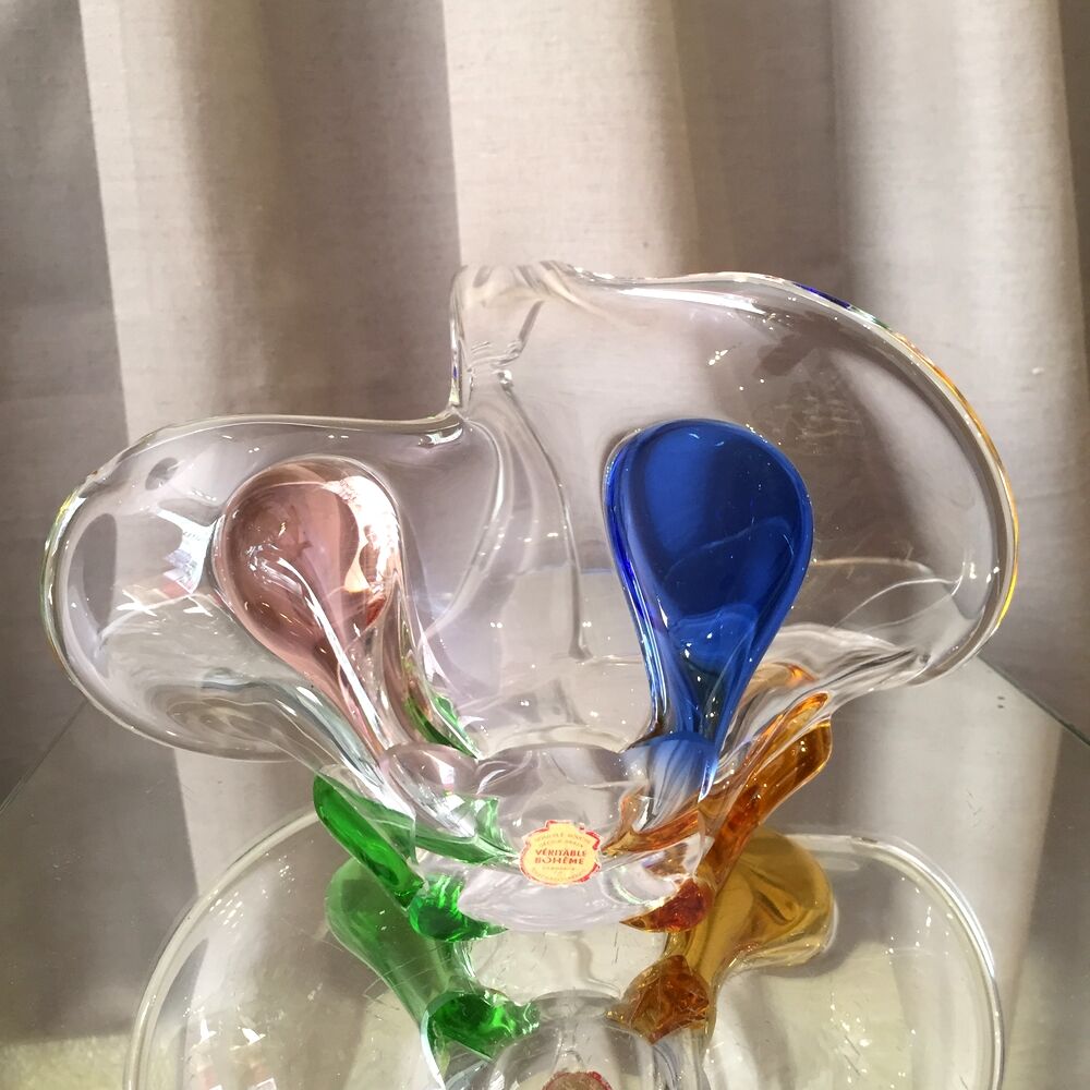 Empty basket multicolored bohemian glass pocket