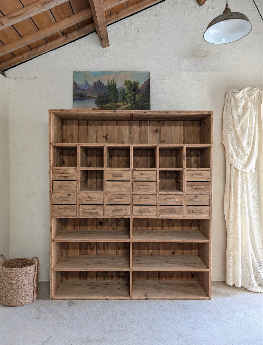 Ancien meuble d'atelier