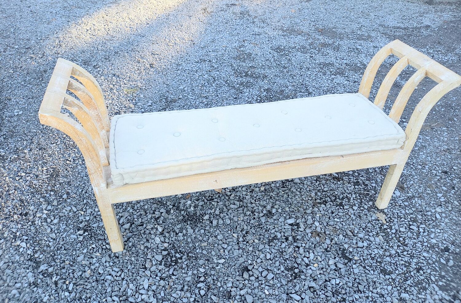 Bench garden of Ulysses e n mango tree 1m75